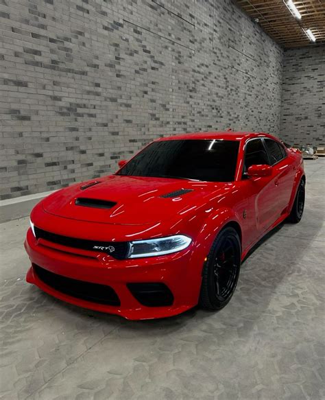 Dodge Charger Hellcat in Red