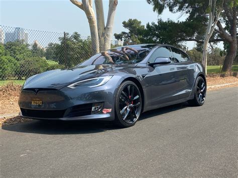 Tesla P100d