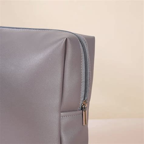 Travel Kits - Shop Travel Kit Bags at Best Prices |Nestasia