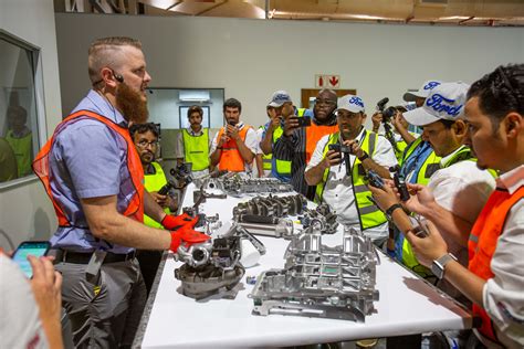 Struandale Engine Plant Tour | Middle East | Ford Media Center