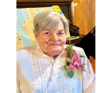 Bonnie Youngquist Obituary (2025) - Scottsbluff, NE - The Star-Herald