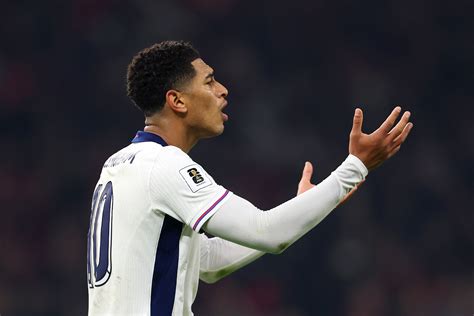 La prensa inglesa machaca a Bellingham: "La egoísta estrella muestra ...