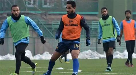 The Story Of This Kashmiri Football Team Which Has A Scottish Coach Is ...