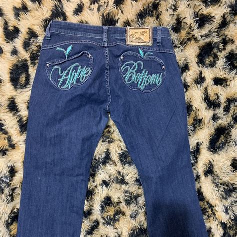 Apple bottom jeans Women’s size 9/10 - Depop