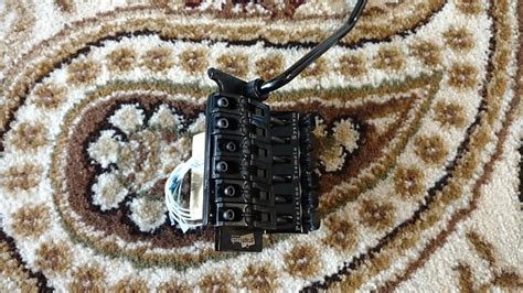 How to Install Graph Tech Piezo On Floyd Rose 的图像结果