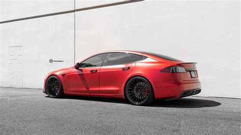 Tesla Model S Plaid — R1 MOTORSPORT