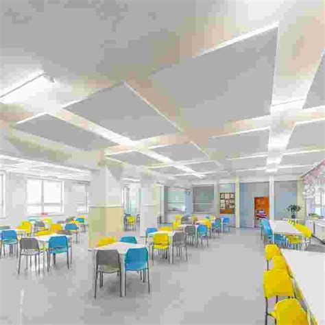 Primary school canteen, Brehy