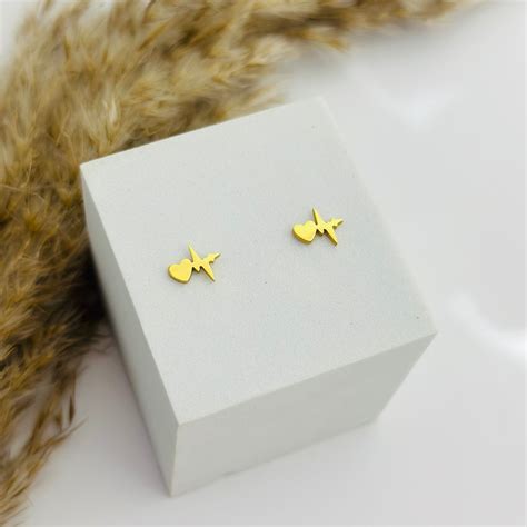 Heart flutter Stud -18k Gold Plated – Gemstonegala