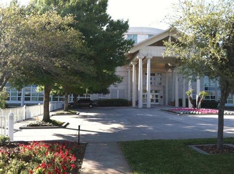 Cru Office Photos | Glassdoor