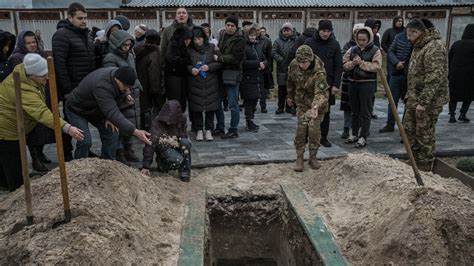 43,000 Ukrainian Soldiers Killed Since Russia Invaded, Zelensky Says ...