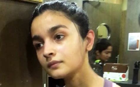 Watch: Alia Bhatt nails this very difficult ab workout like a total ...
