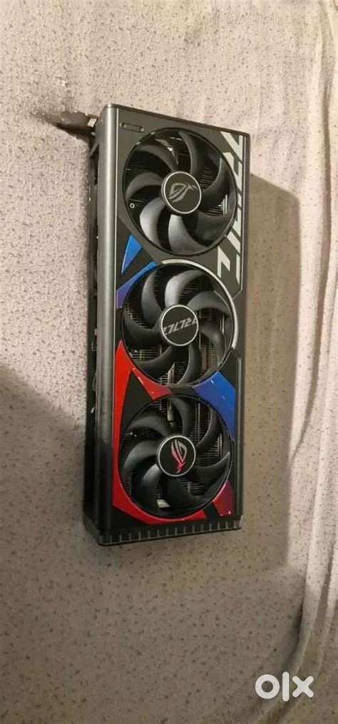 ASUS ROG Strix NVIDIA GeForce RTX 4090 24GB GDDR6X Gaming Graphics Car ...