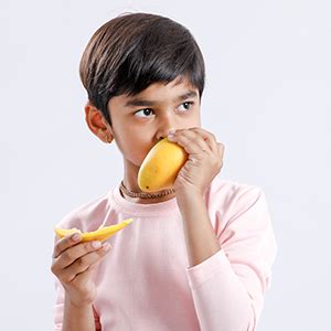 Fresh Mango, Malgova, 1 kg : Amazon.in: Grocery & Gourmet Foods