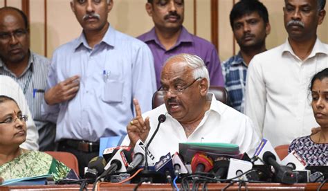 Karnataka speaker disqualifies 3 rebel MLAs. This might spell trouble ...