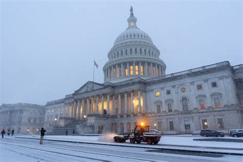 Freezing rain expected as DC region cleans up from snow storm - WTOP News