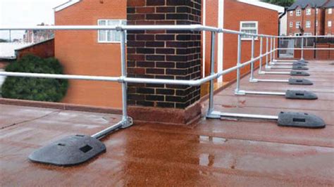 Roof Edge Protection System 的图像结果