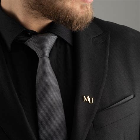 Personalized Initial Letters Brooch For Bride-Groomsmen – Jeluxa