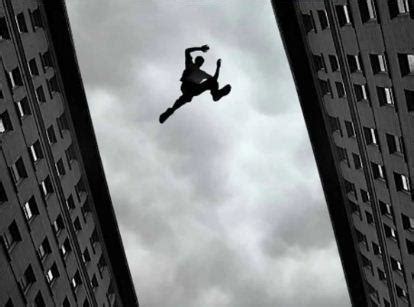 Student jumps to death from building in K'taka - IBTimes India