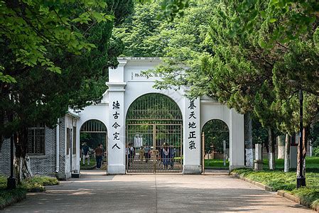 iPhone11 丨 苏州大学 丨 秋景|摄影|风光摄影|xueyixuan - 原创作品 - 站酷 (ZCOOL)
