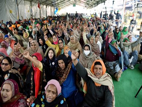 Urdu Bulletin: SC ruling on farm laws, 'Covishield' transportation ...