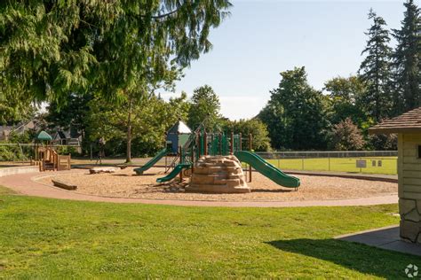 Bothell, WA City Guide | About Living in Bothell - Homes.com