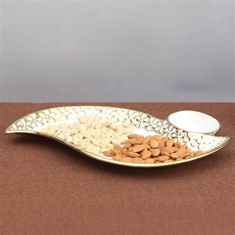 Buy Andrina Leaf shaped Platter from Home Centre at just INR 899.0