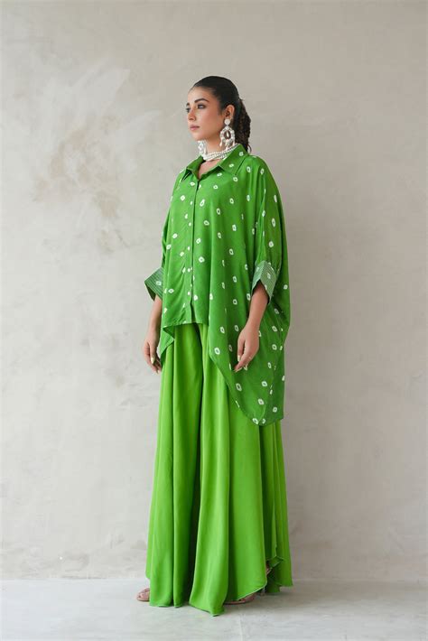 Bandhani Shirt with Elephant Pants Set of Two (Green)