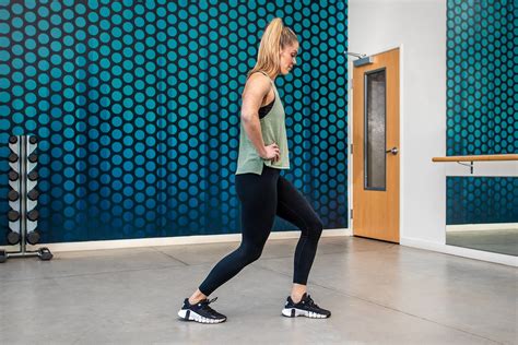 The 7 Best Stretches for Shin Splints. Nike BG
