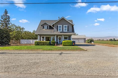 12407 Elm Ave, Patterson, CA 95363 | Homes.com