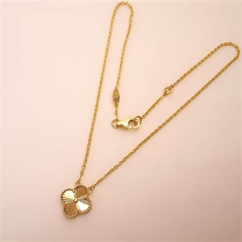 Buy Ornate Horizon Gold Pendant Chain 22 KT yellow gold (7.65 gm ...