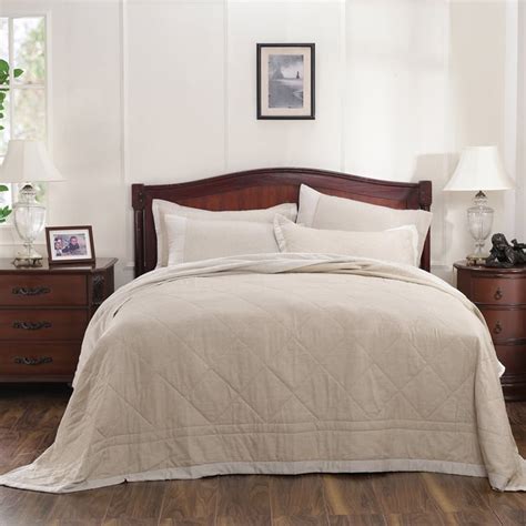 Buy MASPAR Muted Dot Cotton Woven AC Double Quilt from Maspar at just ...