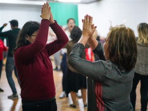 Bailar Fora de Casa - María del Mar Suárez, La Chachi, 20 Arautos ...