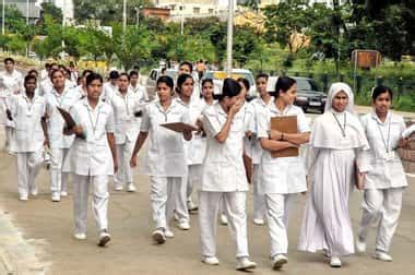 Declining Trend of Nursing Education | CollegeDekho
