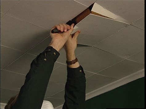 How to Install Interlocking Ceiling Tile 的图像结果