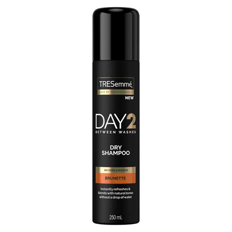 Buy TRESemmé Dry Shampoo – Fresh and Clean Hair Without the Wash 250ml ...
