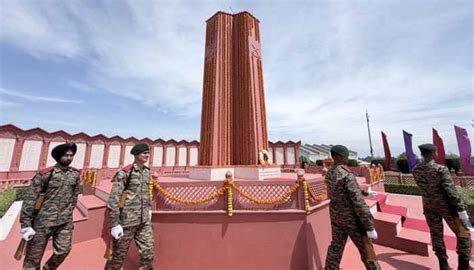 J&K: CM Omar Abdullah inaugurates JAK LI war memorial, calls regiment ...