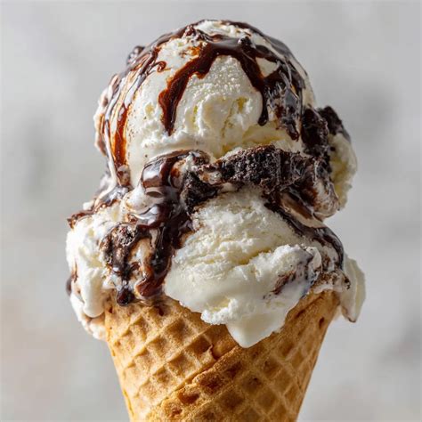 Mississippi Mud Ice Cream Recipe: Creamy, Gooey, and Fun - My Daily Cuisine