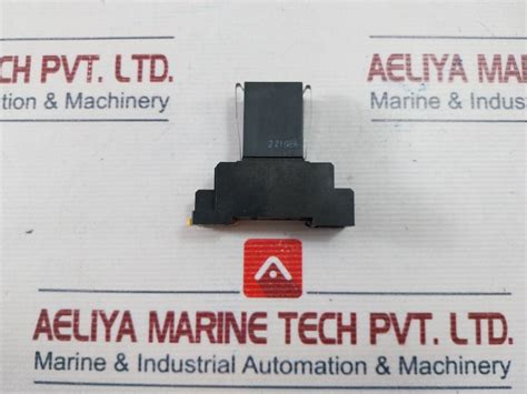 Omron G3Fd-102Sn Solid State Relay With Socket Pyf08A 250V – Aeliya ...