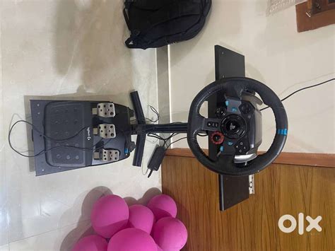 Logitech G29 Driving Force Racing Wheel, Floor Pedals and Stand - Games ...