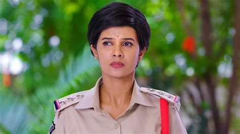 Suryakantham TV Serial - Watch Suryakantham Online All Episodes (1-1559 ...