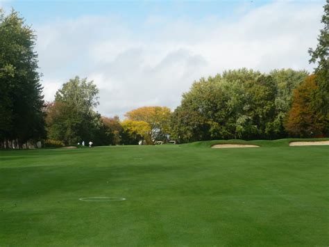 Wannamoisett Country Club - Tiger Golf Traveler