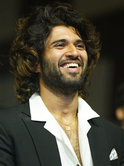 Healthy habits to learn from Vijay Deverakonda | Times of India