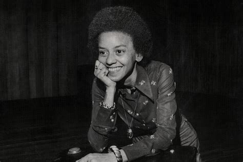 Nikki Giovanni, Poet Who Wrote of Black Joy, Dies at 81 - The New York ...