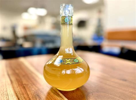 Ethiopian honey wine tasting room opens on Vine Street in Alexandria ...