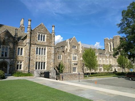 THE 10 CLOSEST Hotels to Duke University, Durham