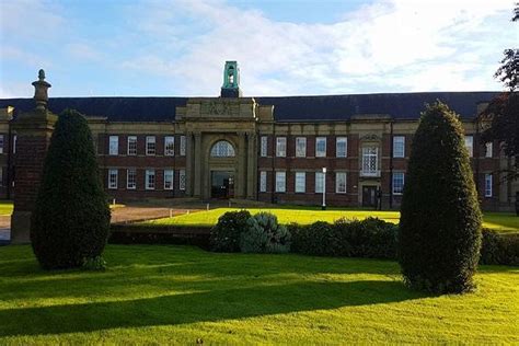 Edge Hill University Fees 2026: Tuition Fees, Annual Cost, Financial Aids