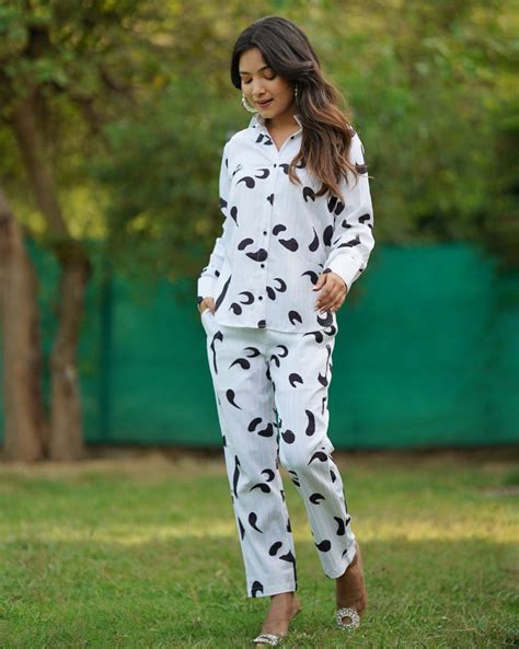 White With Black Texture Co-Ord Set