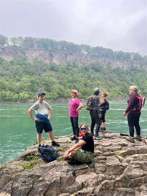 Niagara Glen and Niagara -on-The-Lake Hike (School bus) , Niagara Glen ...
