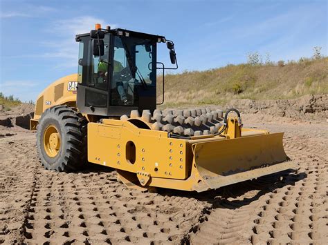 Using a Cat Compactor 的图像结果