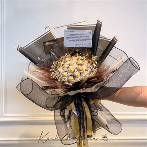 Jual Buket coklat ferrero/Ferrero rocher/Bouquet Dried Flower/wisuda ...